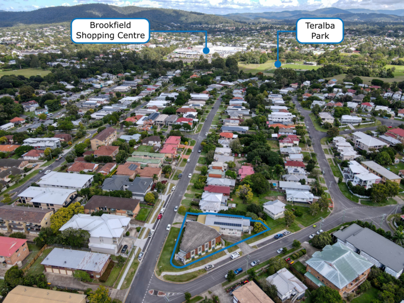 Commercial property with Development Options 4