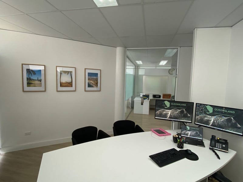 140m2 Office Space – 200m 4