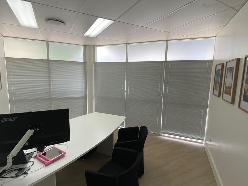 140m2 Office Space – 200m 5