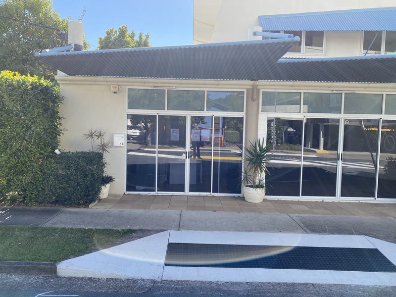 140m2 Office Space – 200m 15