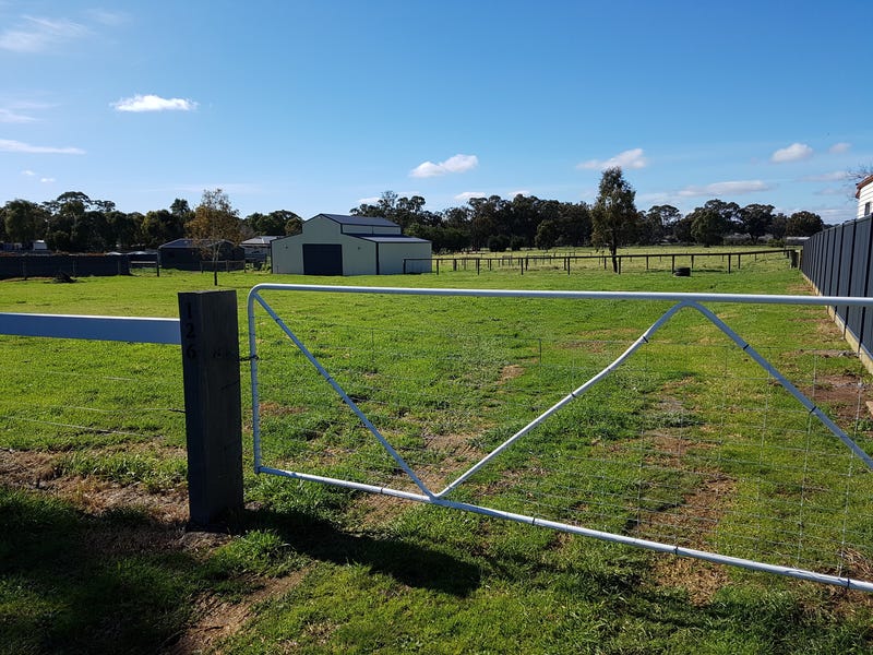 House site, Tradie Shed / 7