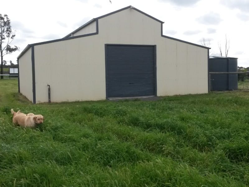 House site, Tradie Shed / 11