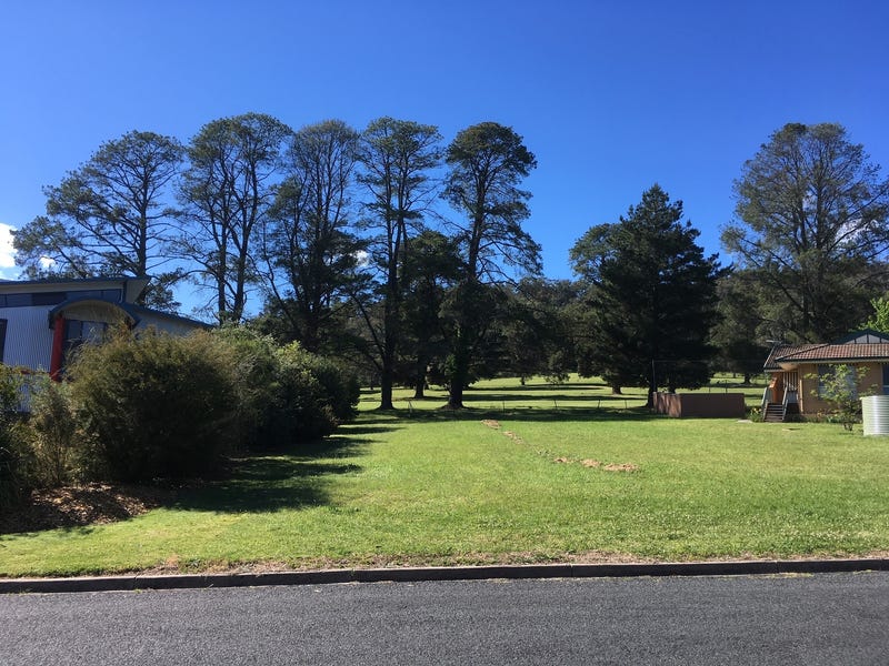 Residential block in Mount Beauty 3