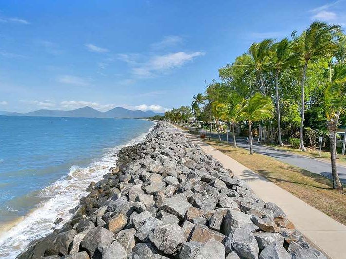 Residential Land at the Beach 5