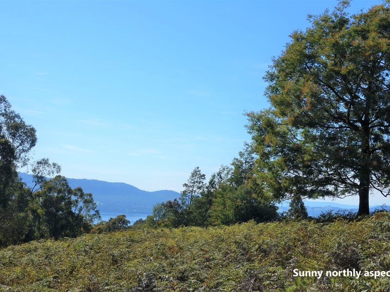STUNNING WATER VIEWS WITH NORTHERLY 10