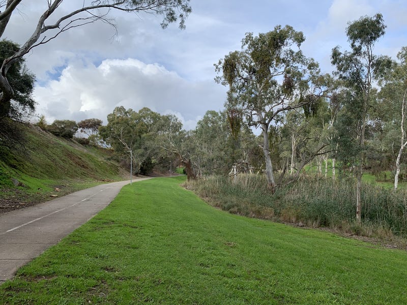 Lots 300, 301 & 302 9