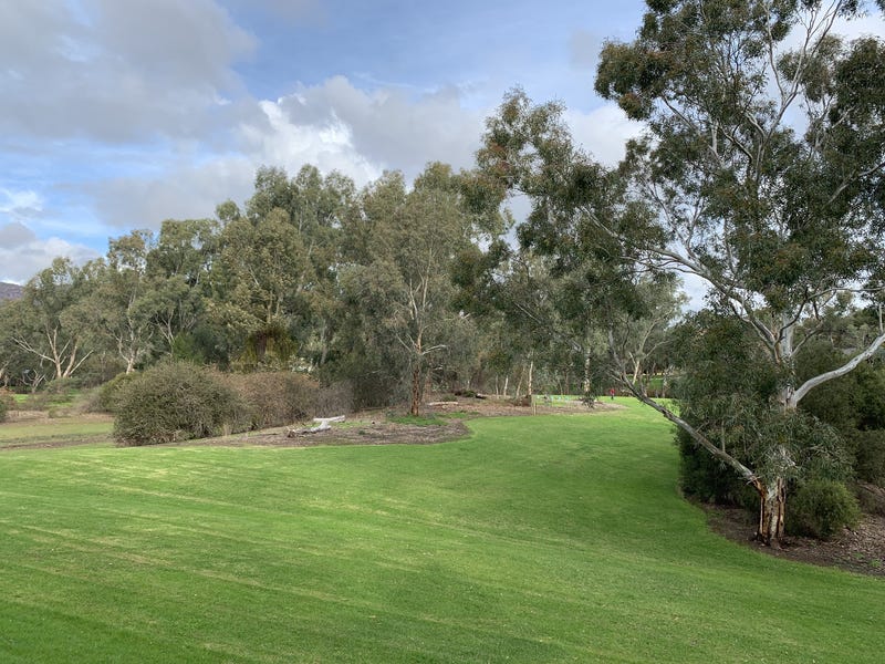 Lots 300, 301 & 302 11