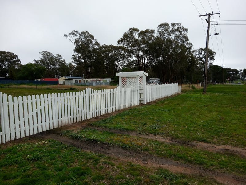 12 Crowther Street Koorawatha