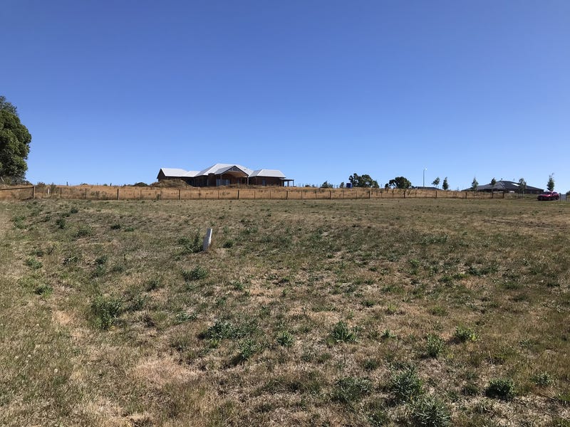Large block with beautiful country 4