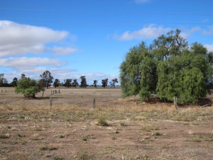 Amazing 2,139m2 Flat Building Block ready to build your dream house.