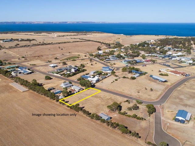 Large Vacant Block with Rural 3