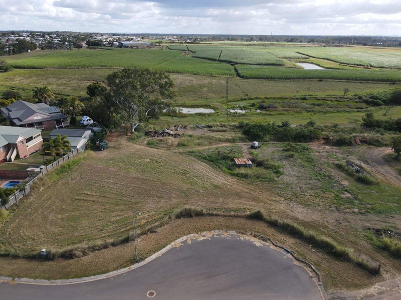 45 Acres In Town Lifestyle 4