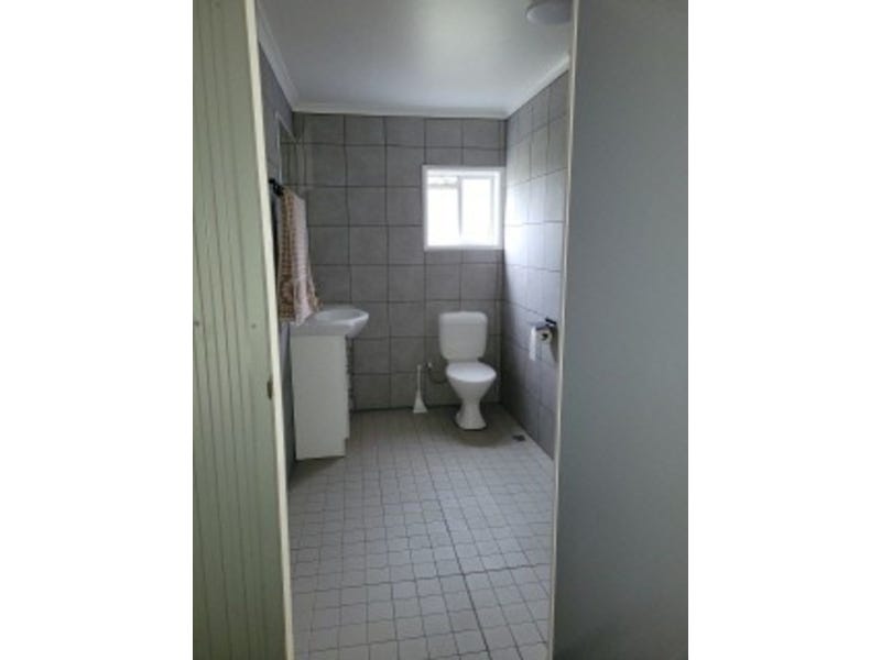1770 m 2 c Corner 10