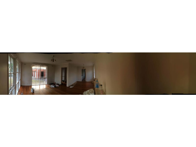 Just renovated!!!! Move in with 4