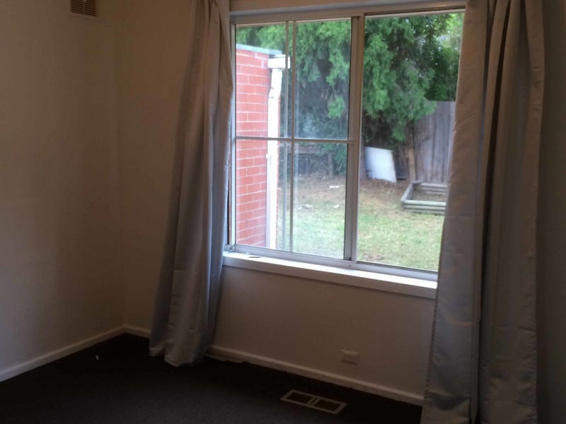 Just renovated!!!! Move in with 7
