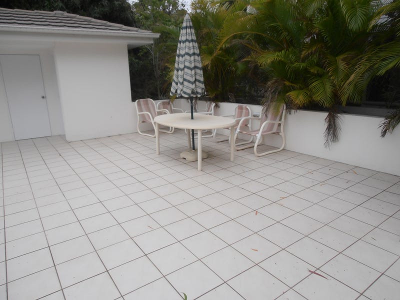 Modern 2 bedroom 2 bathroom 7