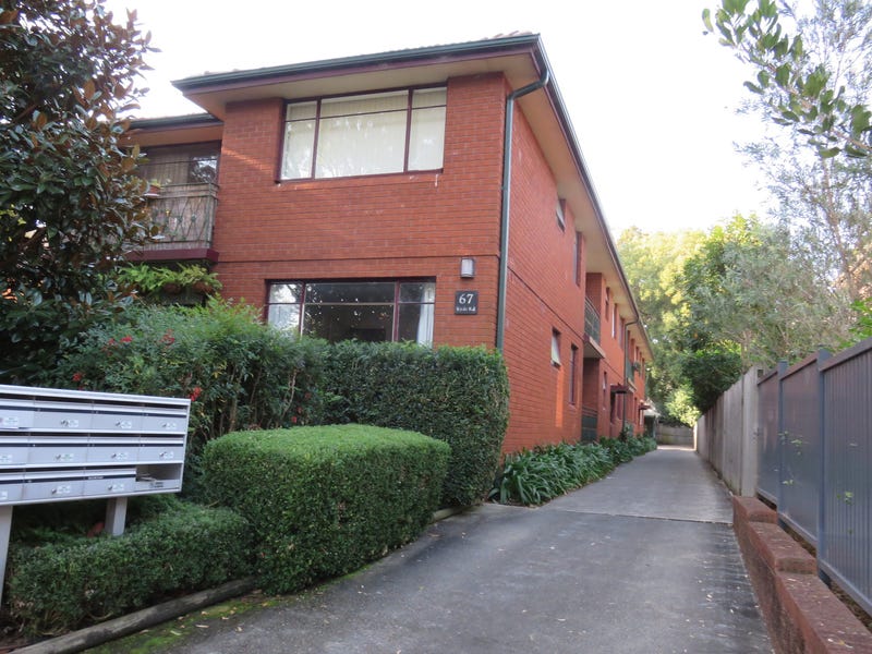Ground floor two bedroom unit located in a block of 10 units within walking distance to Hunters Hill shops, schools and public transport.