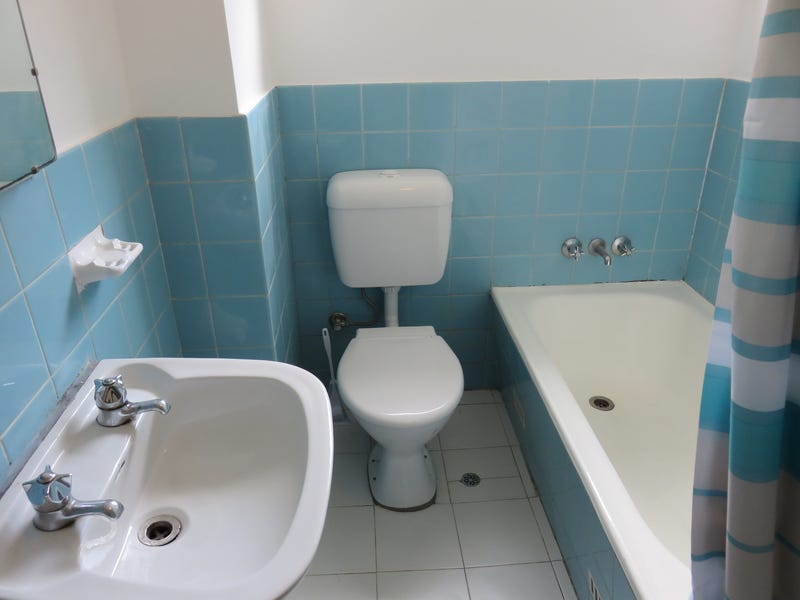 Ground floor two bedroom unit 5