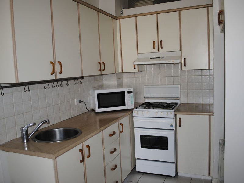 Furnished 2 Bedroom Apartment in 8