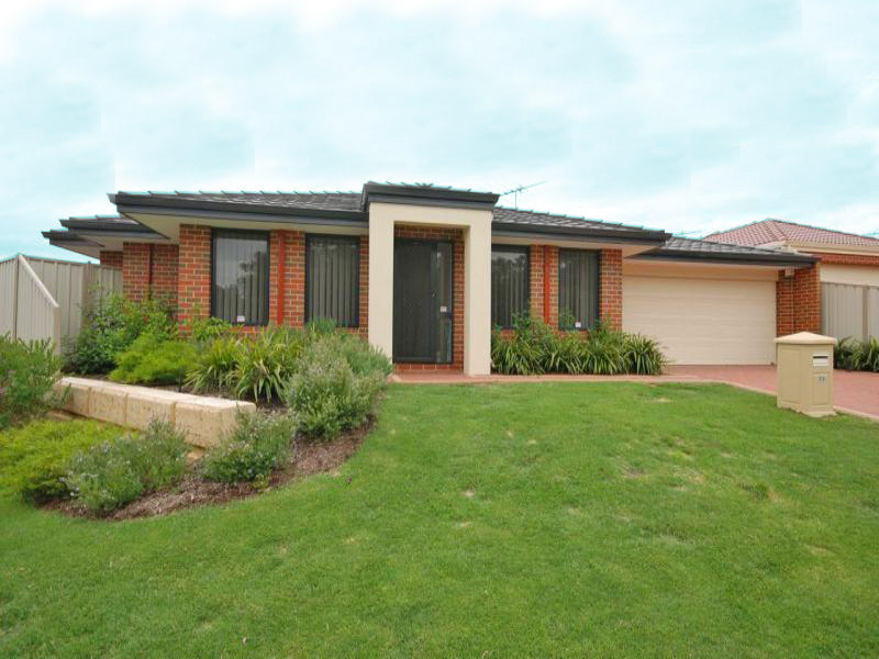 3 x 2 House in quiet street