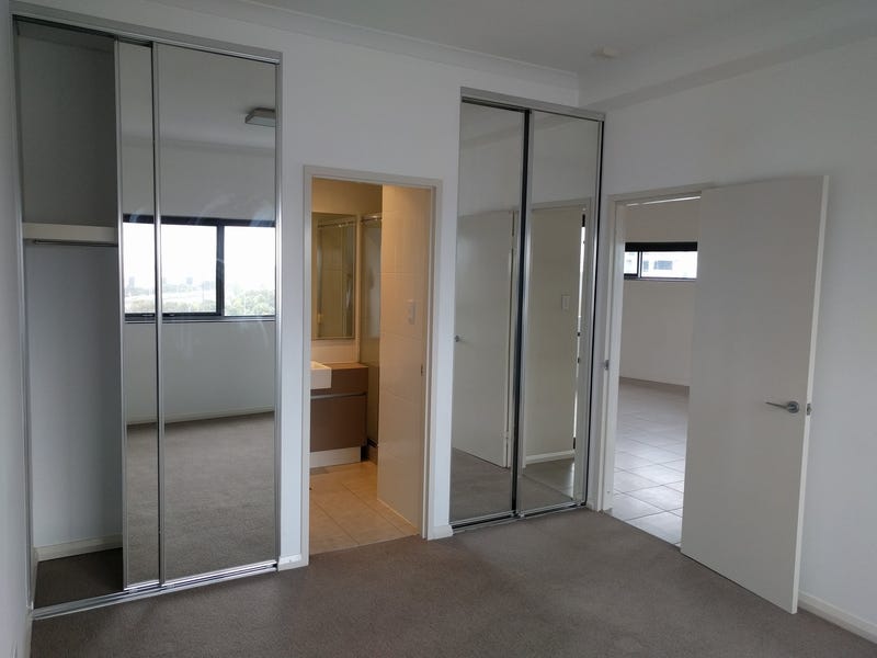 Quite Top Location!!, Top floor, 6