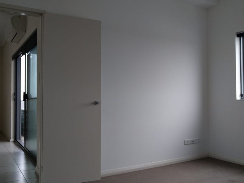 Quite Top Location!!, Top floor, 7