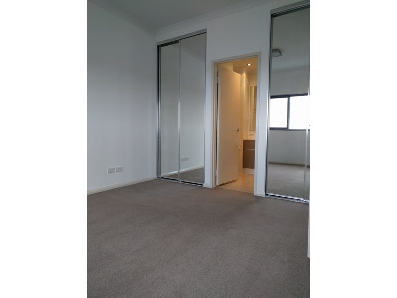 Quite Top Location!!, Top floor, 8
