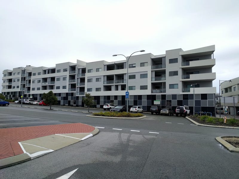 Quite Top Location!!, Top floor, 29