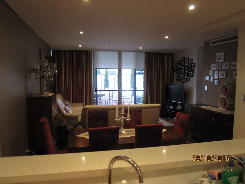 IMMACULATE FULLY FURNISHED APPARTMENT 4