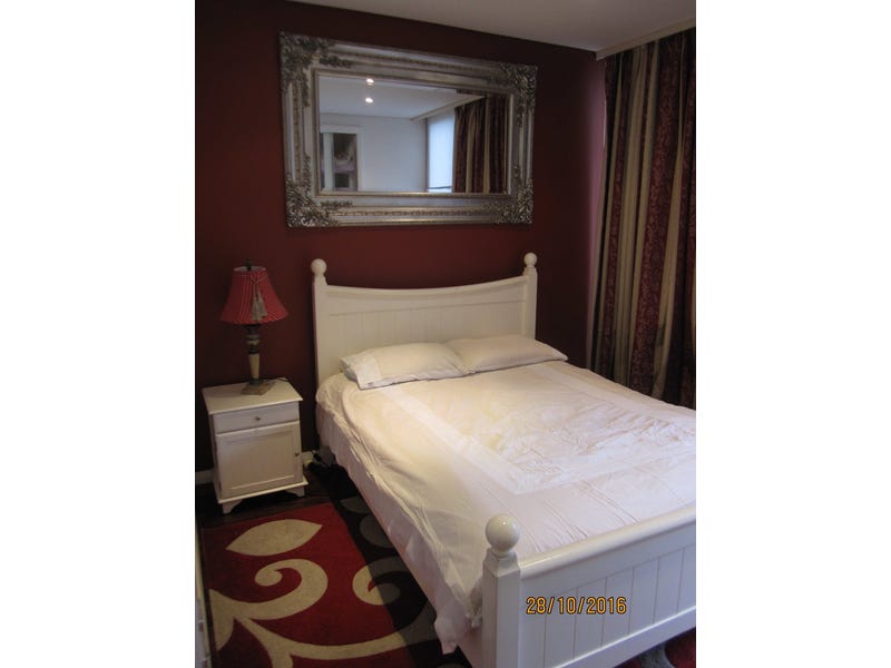 IMMACULATE FULLY FURNISHED APPARTMENT 6