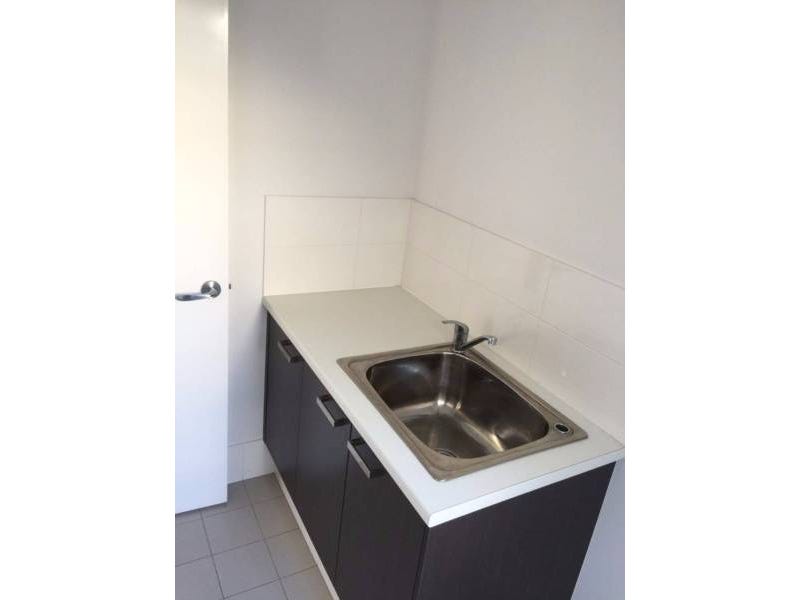 Newly built house for rent 10