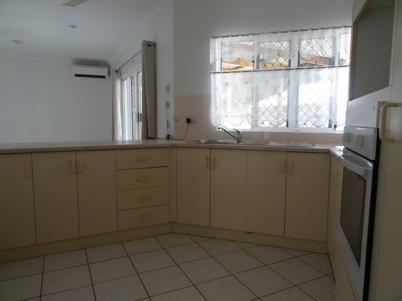 BEAUTIFUL BRINSMEAD HOME 6
