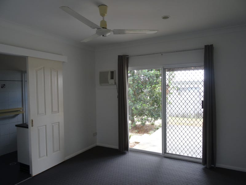 BEAUTIFUL BRINSMEAD HOME 10