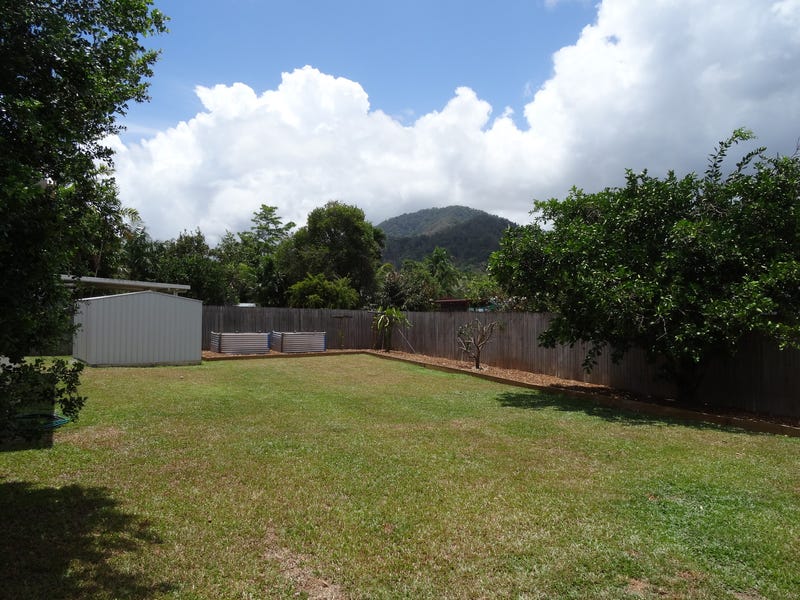 BEAUTIFUL BRINSMEAD HOME 13