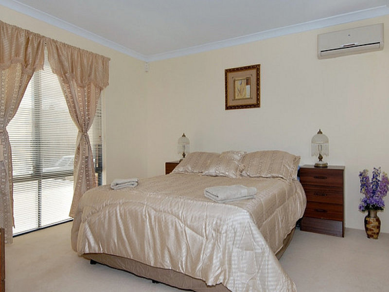 Huge Family home. Reduced to 2