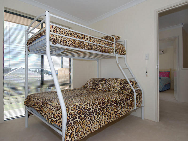 Huge Family home. Reduced to 8