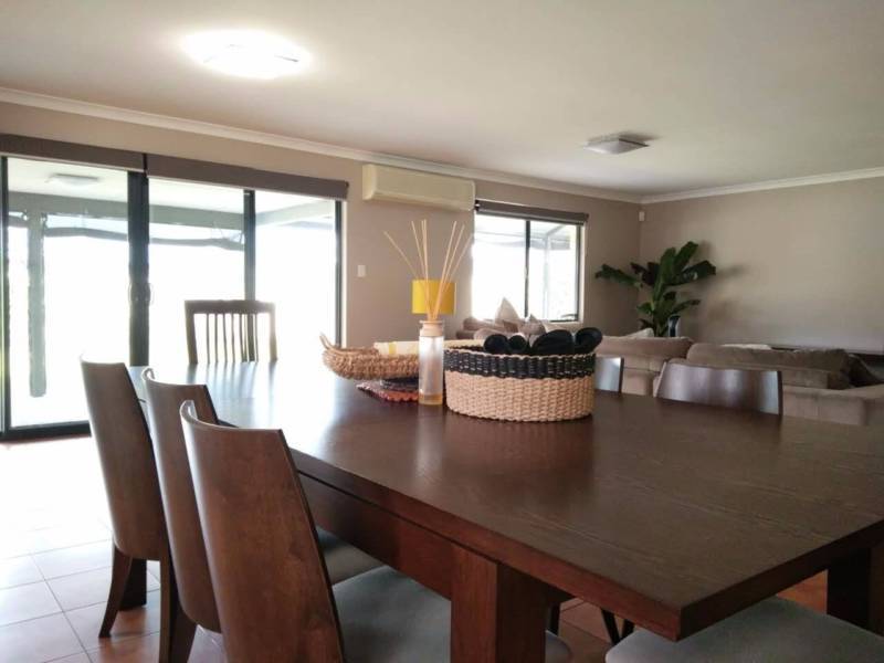 Spacious and Fully Furnished Family 4