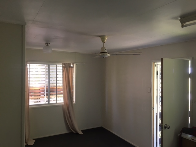 High Set Home With Golf 15