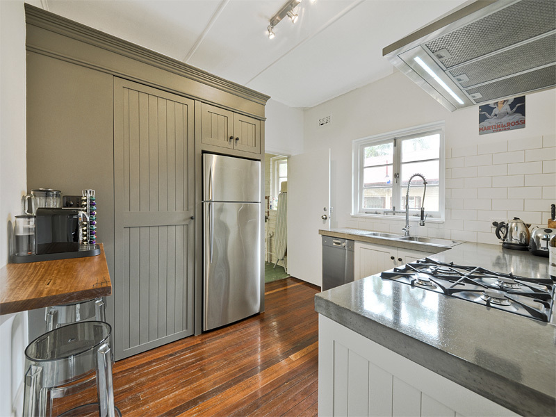 Quiet, Light & Airy