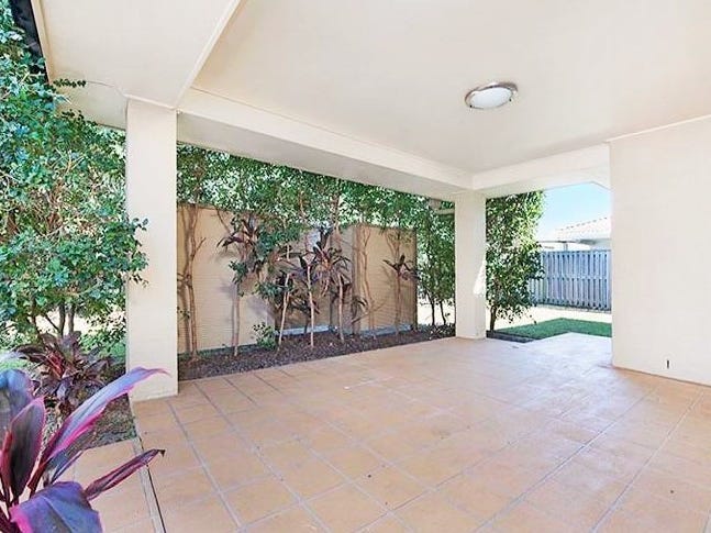 Modern spacious home in dress 2