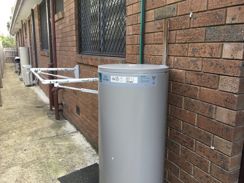 Clean, bright and convenient location 9