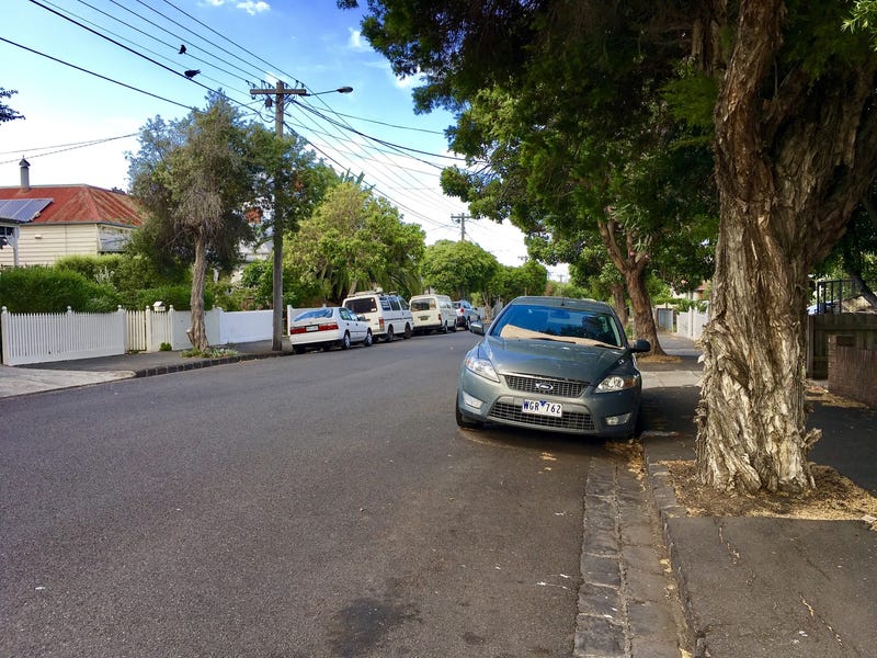 Clean, bright and convenient location 10