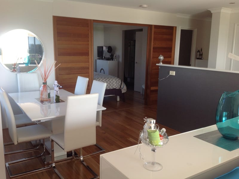 PRICE REDUCTION – On The 6