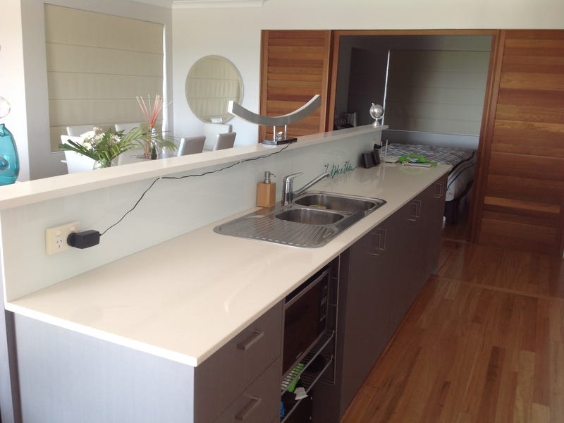 PRICE REDUCTION – On The 8