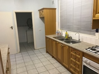 Three bedroom single story house 4