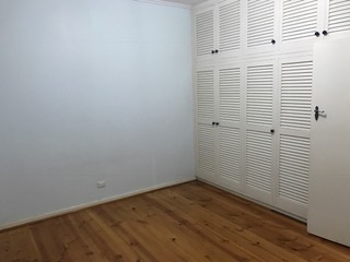 Three bedroom single story house 11