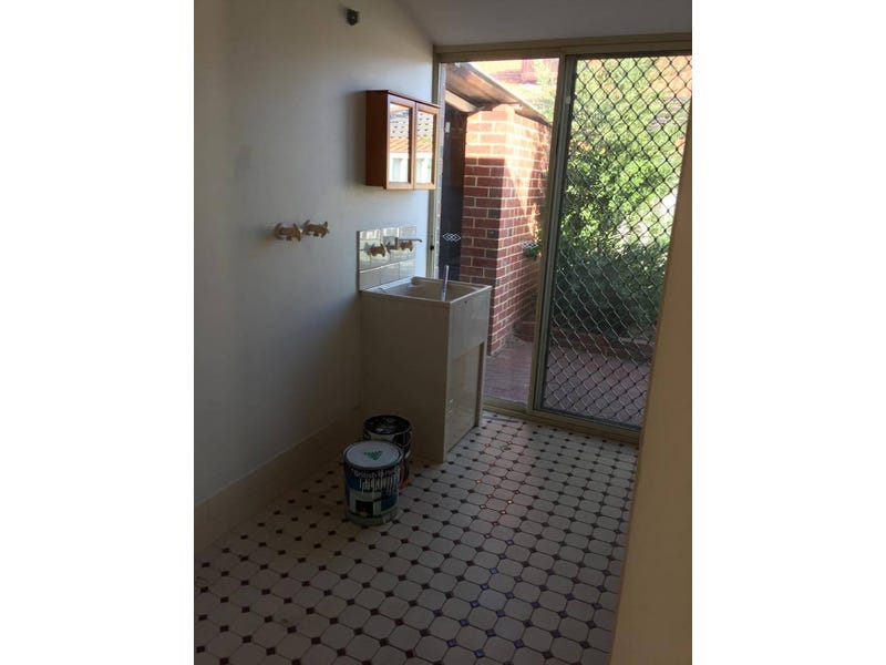 4 Bedroom + Study + 7