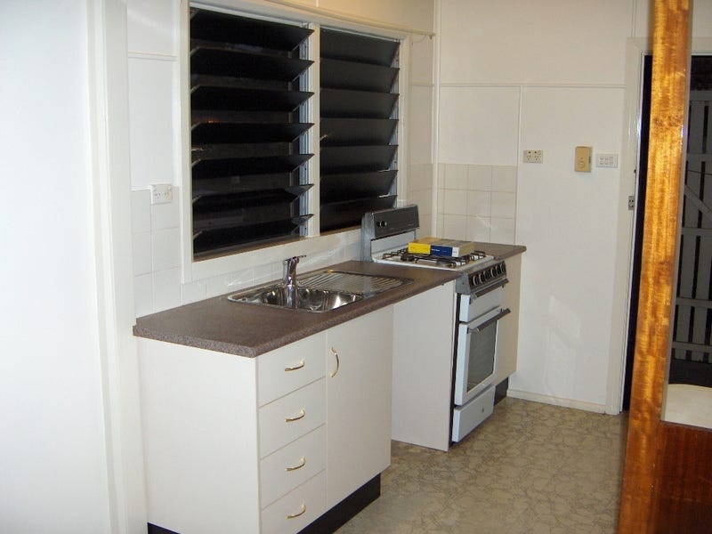 3 Bedroom, Pet Friendly, Close 7