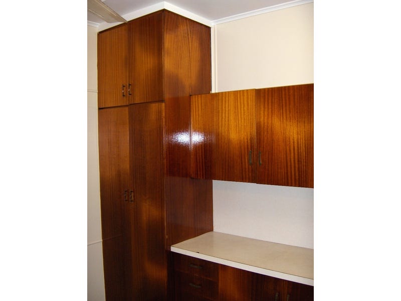 3 Bedroom, Pet Friendly, Close 8