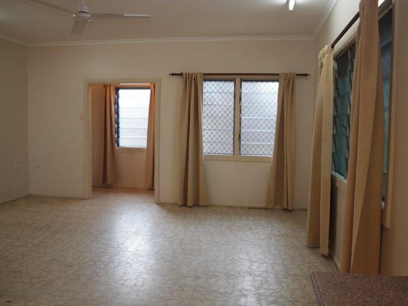 3 Bedroom, Pet Friendly, Close 12